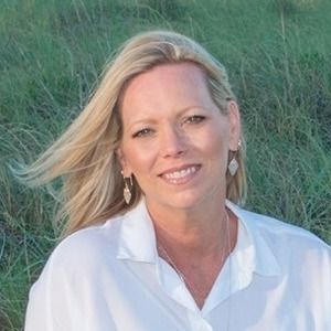 Meet your Posher, Julie carson